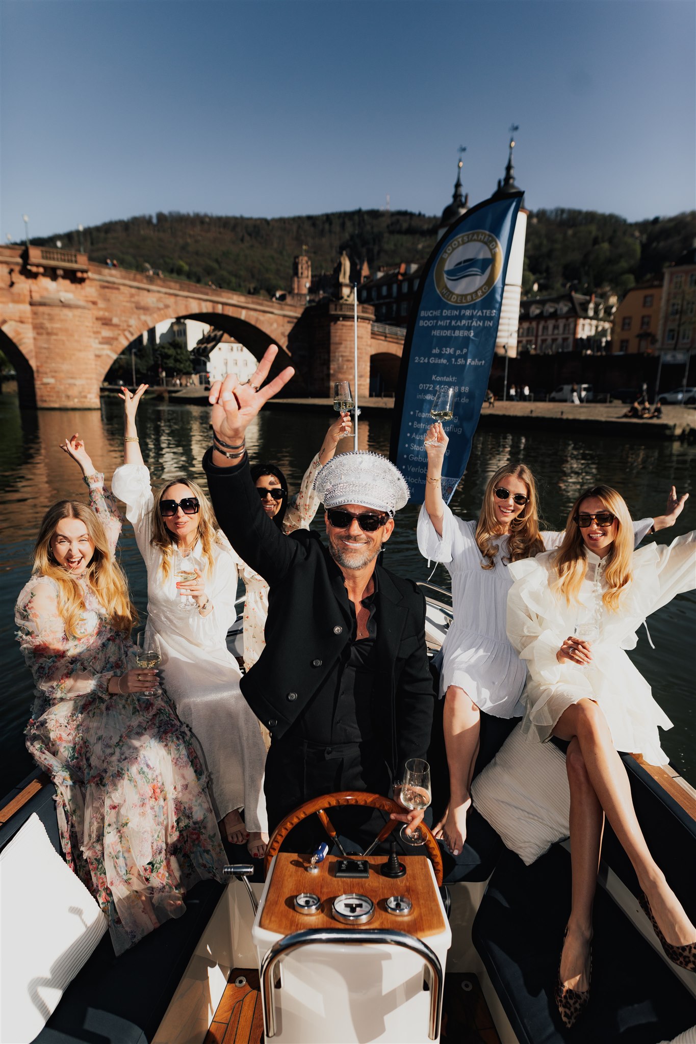 Feier deinen Geburtstag an Bord eines privaten Partyboots in Heidelberg!