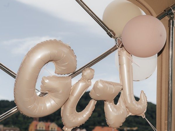 Baby-Party: Feiere deine Schwangerschaft an Bord!